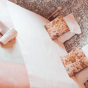 Location En Plein Coeur De N°21 Paris